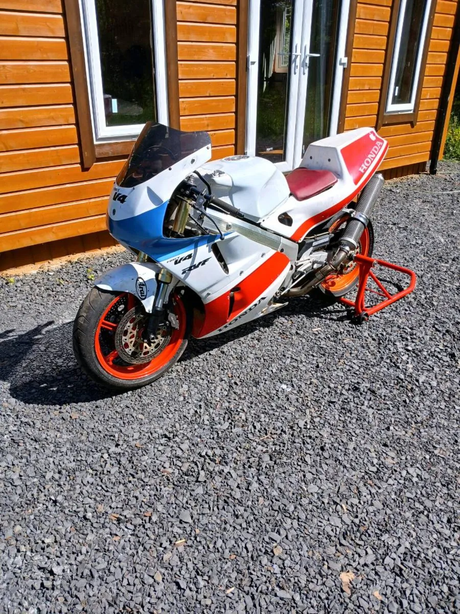 Honda RVF 400 Track/Road Bike  Project 1995 - Image 2