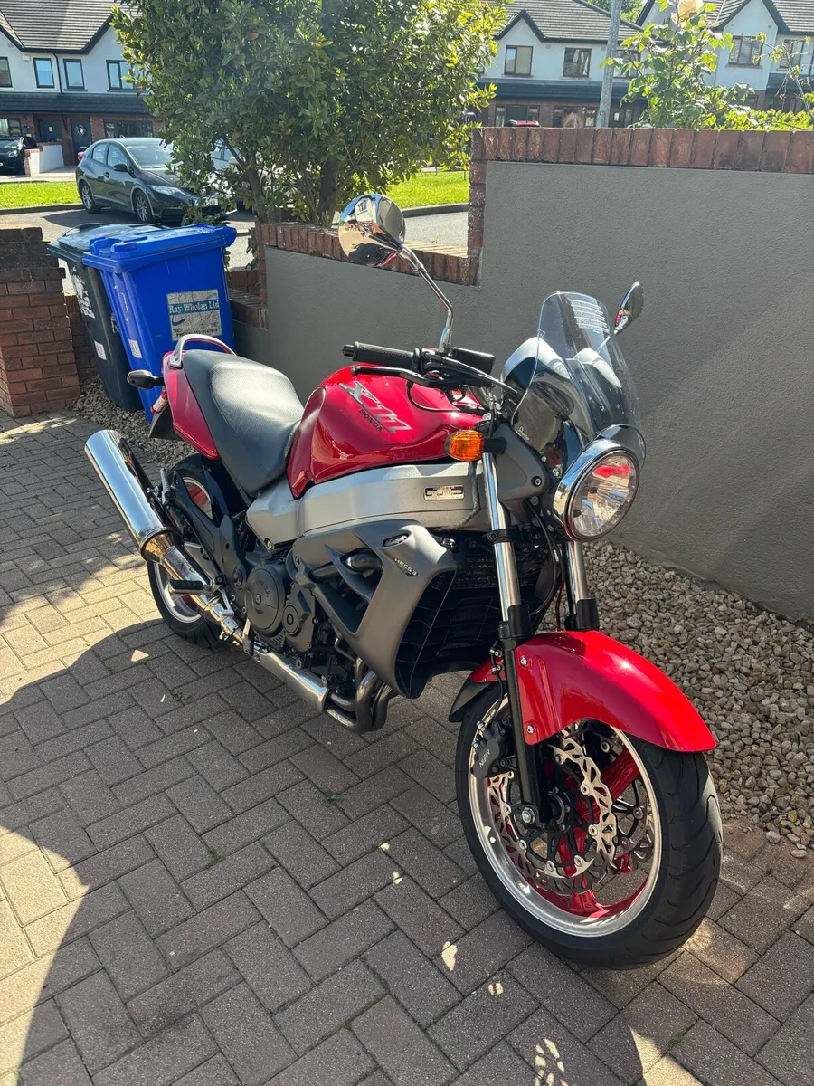 Honda CB 1100sf ( X11 ) - Image 1