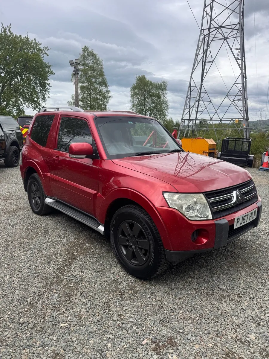 Mitsubishi shogun - Image 1