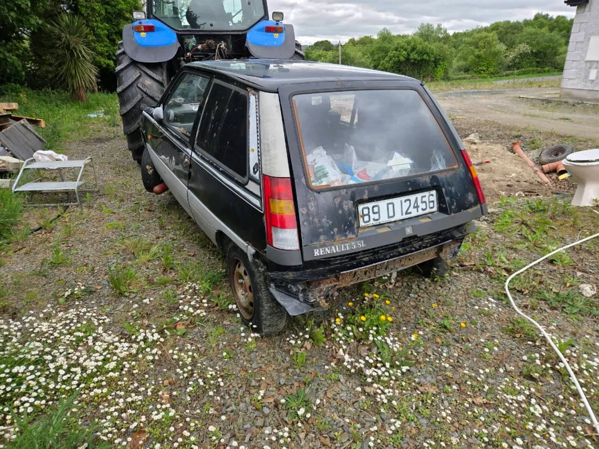 1989 renault 5 - Image 2