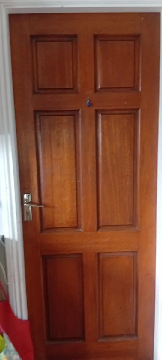 Solid internal doors - Image 1