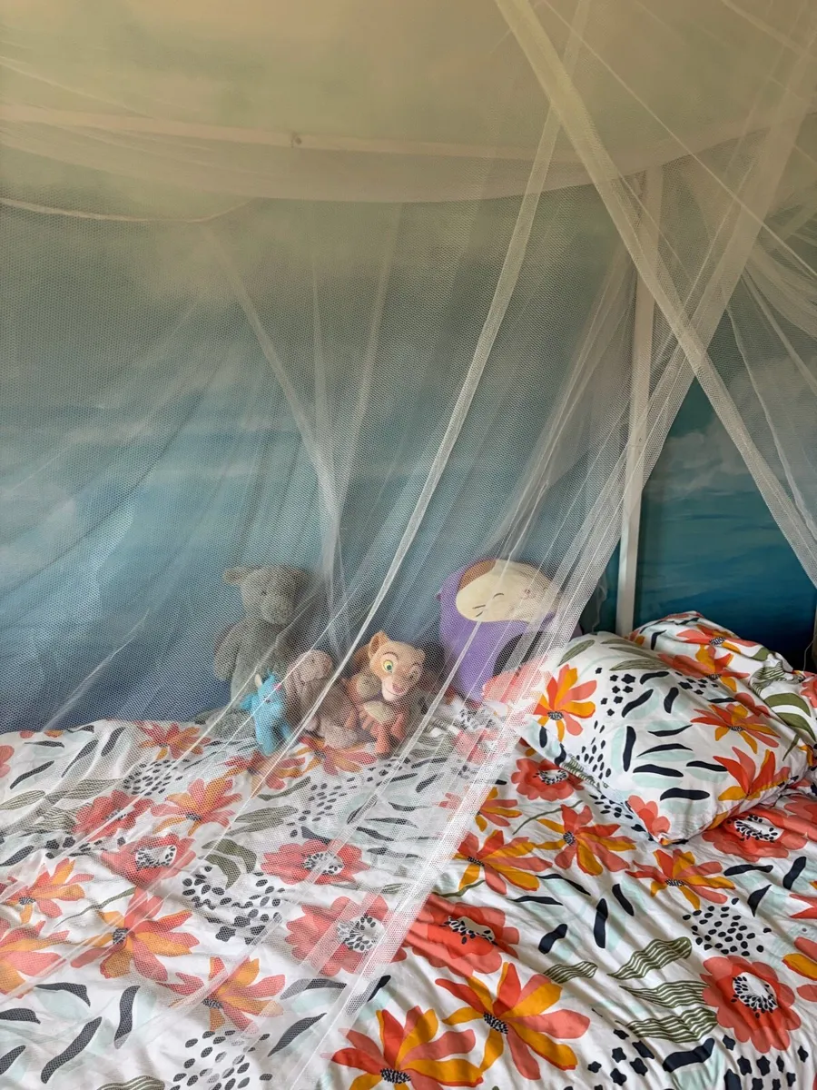 Canopy double bed - kids - Image 3
