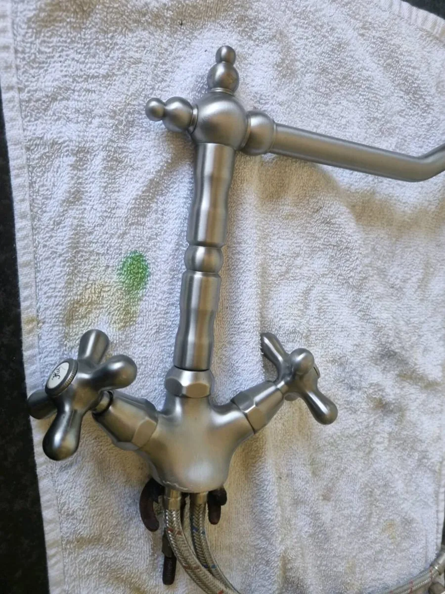 French tap here in excellent condition - Image 3