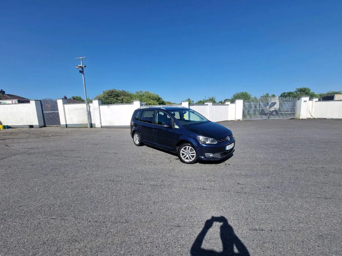12 Vw Touran 1.6 Tdi 7 seater High Spec - Image 1