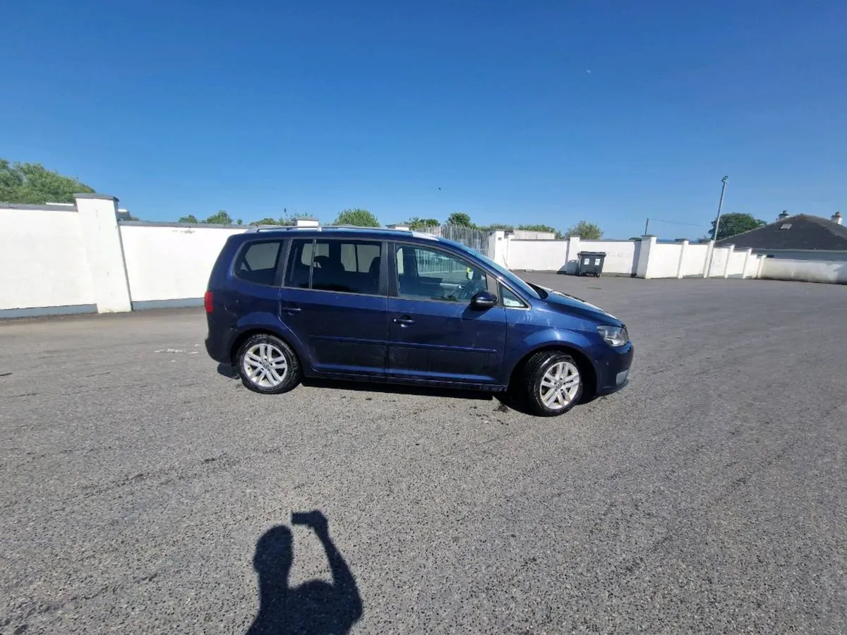 12 Vw Touran 1.6 Tdi 7 seater High Spec - Image 2