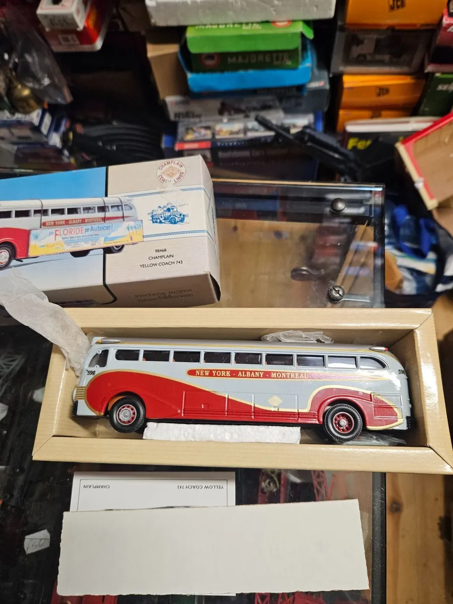 Corgi Bus - Image 1