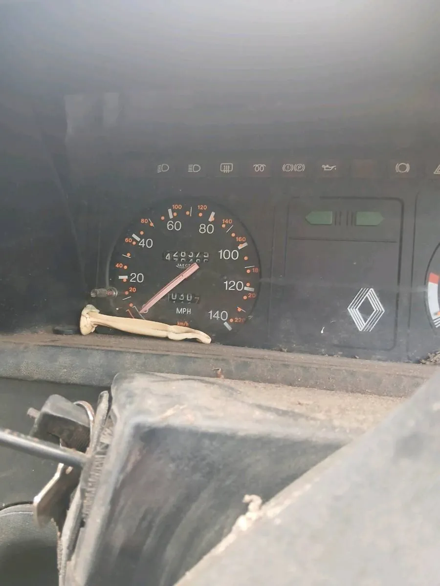 Car - Image 4
