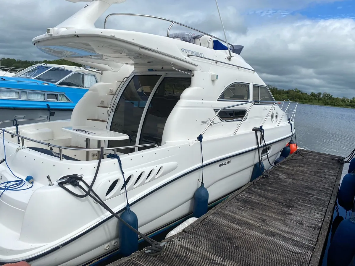 Sealine 330 statesman F33 - Image 2