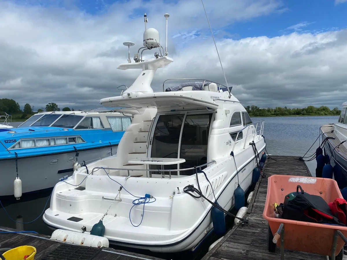 Sealine 330 statesman F33 - Image 3