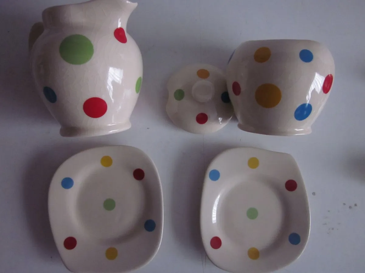 Martin Gulliver Polka Dot Teapot/Cups/Jug/Sugar - Image 4