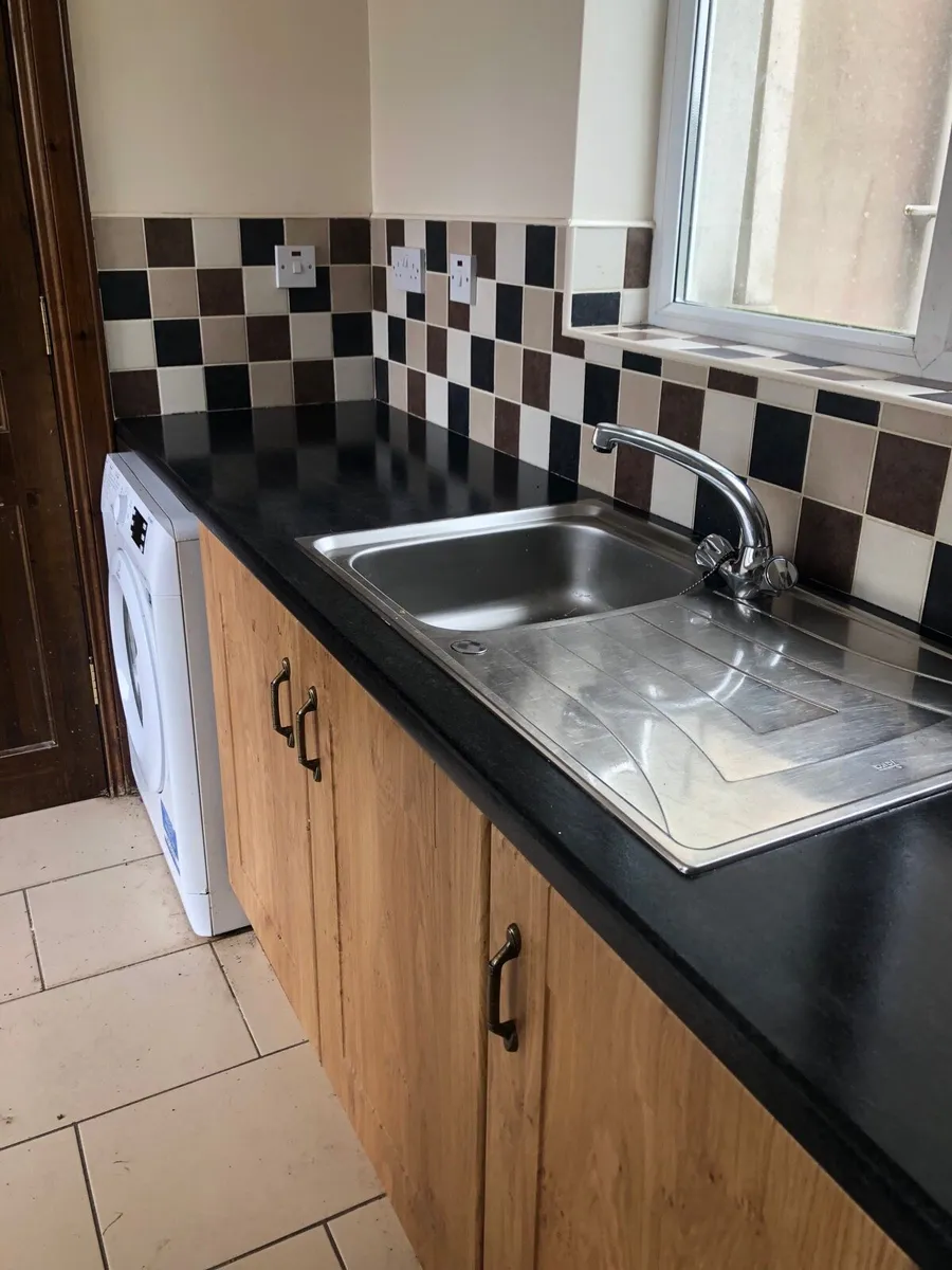 Kitchen & utility - Image 1