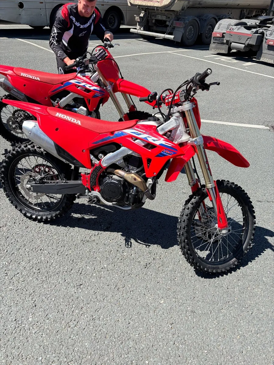 2023 Crf450r LOW HOURS - Image 1