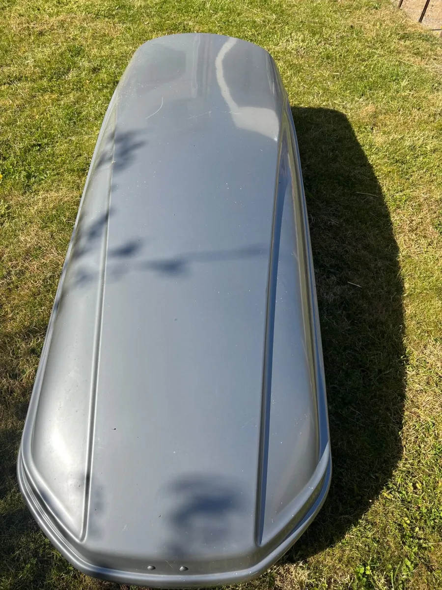 Thule roof box - Image 2