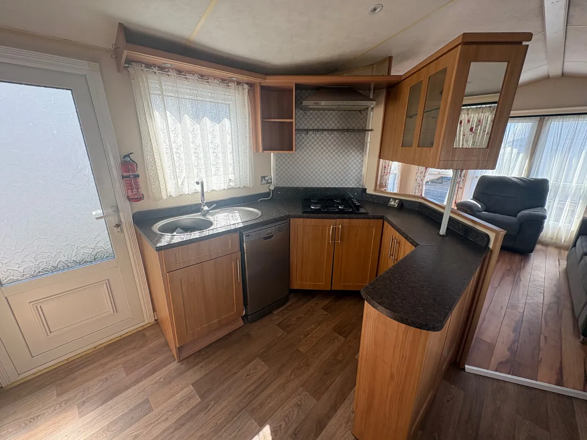 Willerby Winchester 3 bed, Residential Spec - Image 2