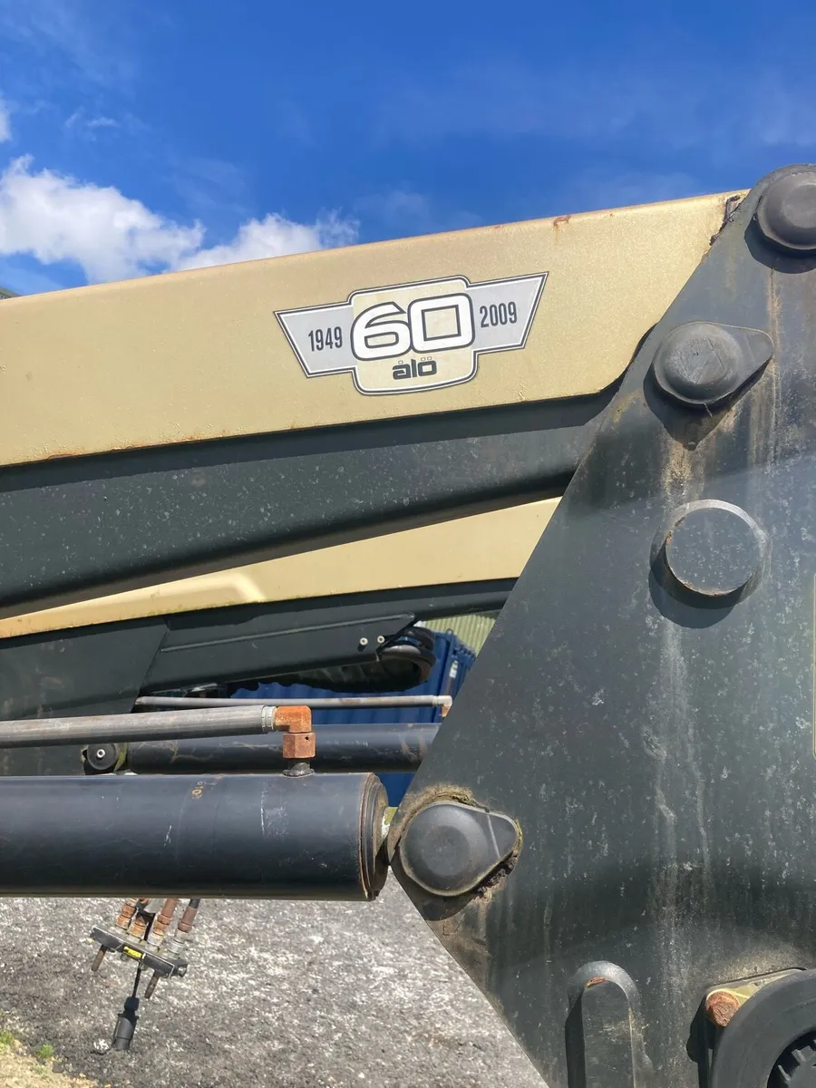 Quicke loader to suit Claas Arion 510 - Image 4