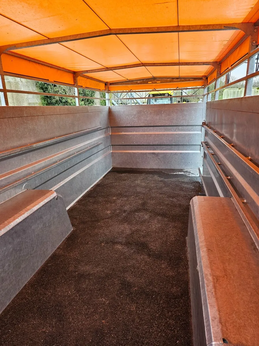 **As New** Joskin RDS 7500 Livestock Trailer - Image 4