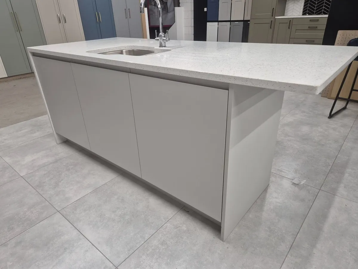 Kitchens - Image 3
