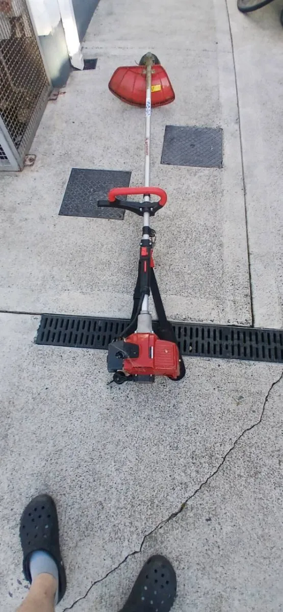 Strimmers