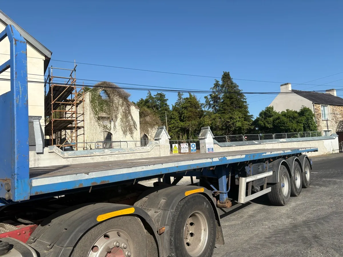 Sdc 36’ moffett trailer - Image 2