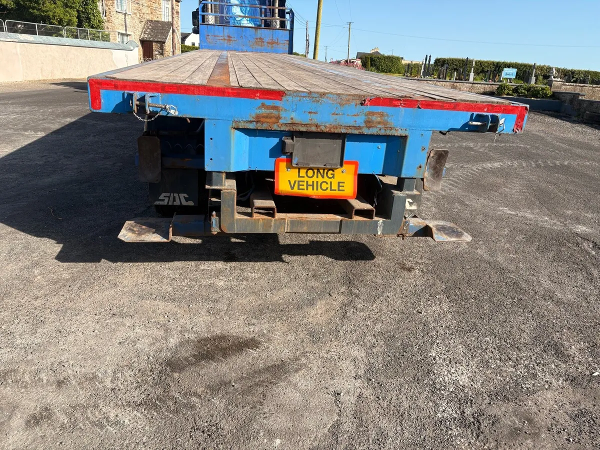 Sdc 36’ moffett trailer - Image 4