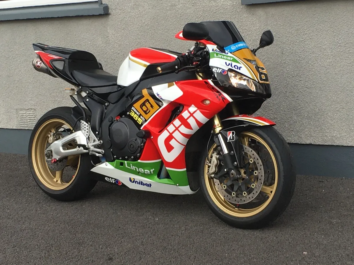 Cbr1000rr fireblade - Image 1
