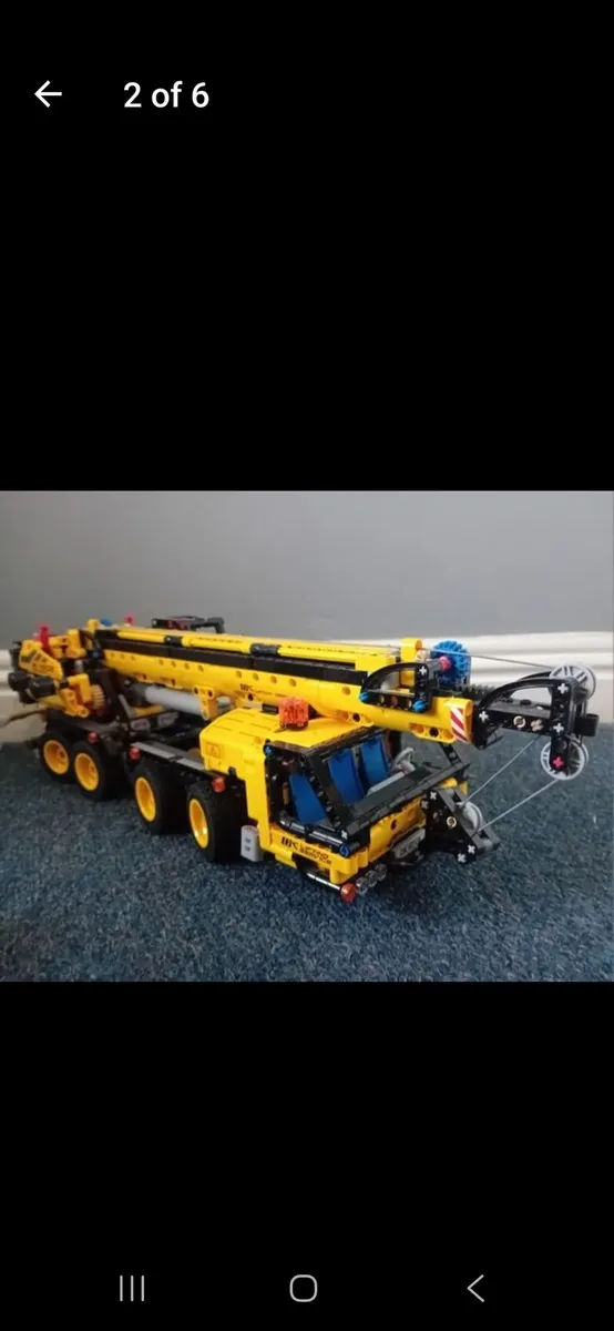 Lego Mobile Crane 42108 - Image 2