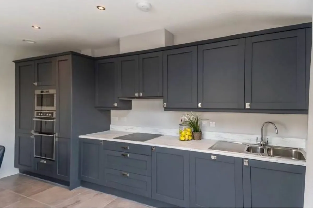 Brand new kitchen - Image 3