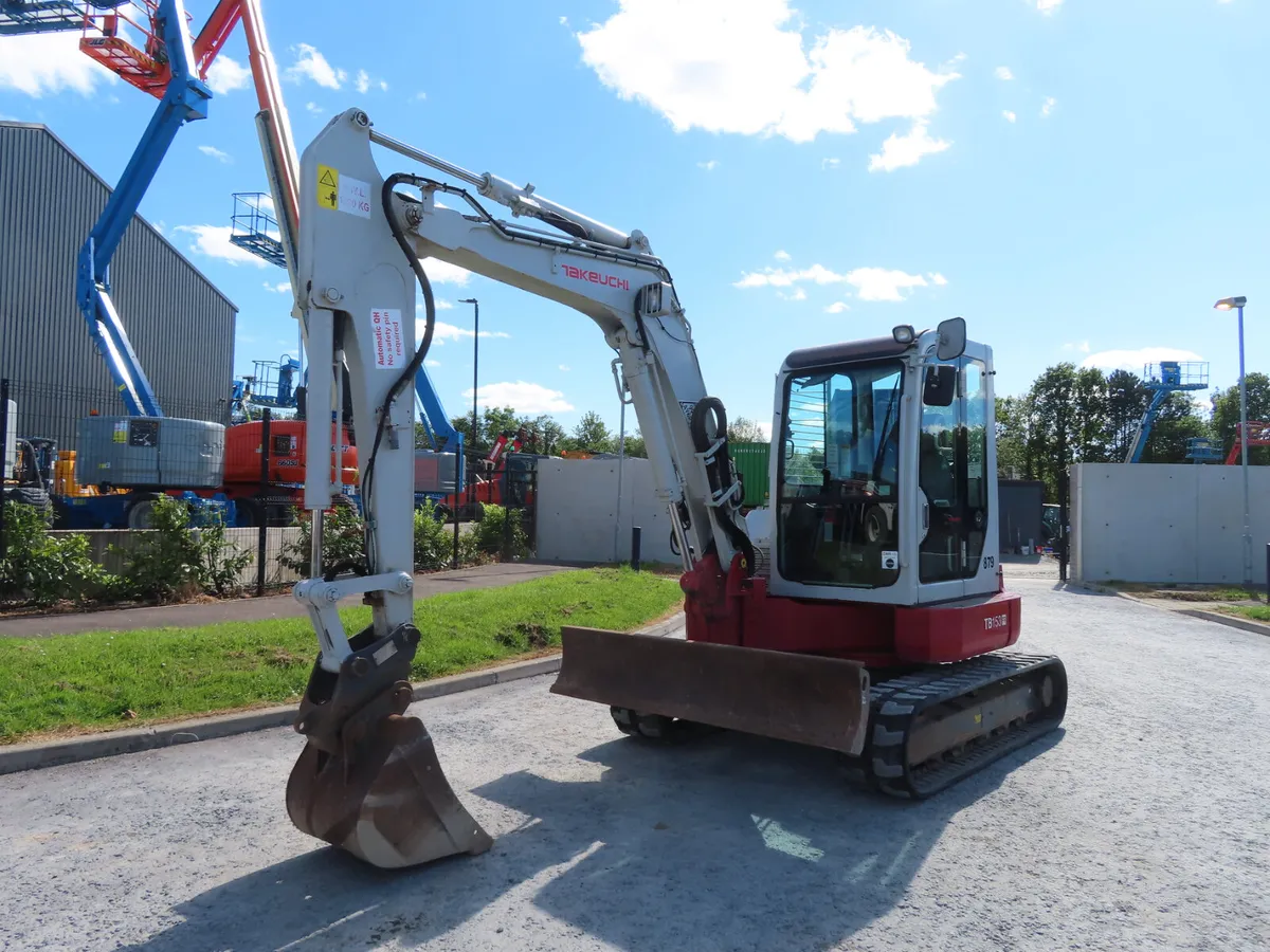 The Takeuchi TB 153 FR 5 Tonne Excavator - Image 3