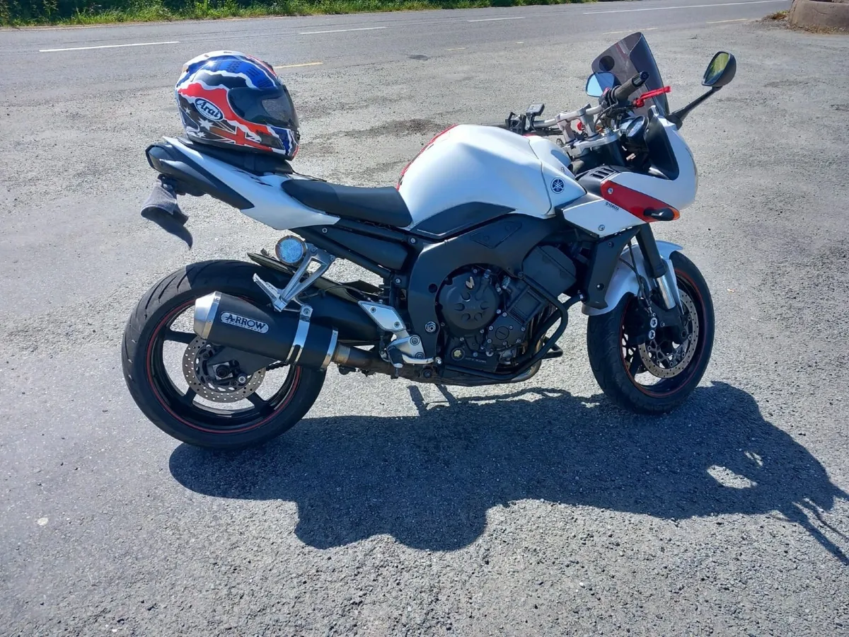 YAMAHA  FZ1 2008 - Image 1