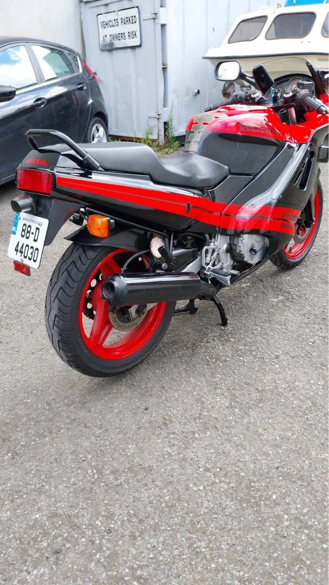 1988 Honda Cbr 600f 🚀 - Image 2