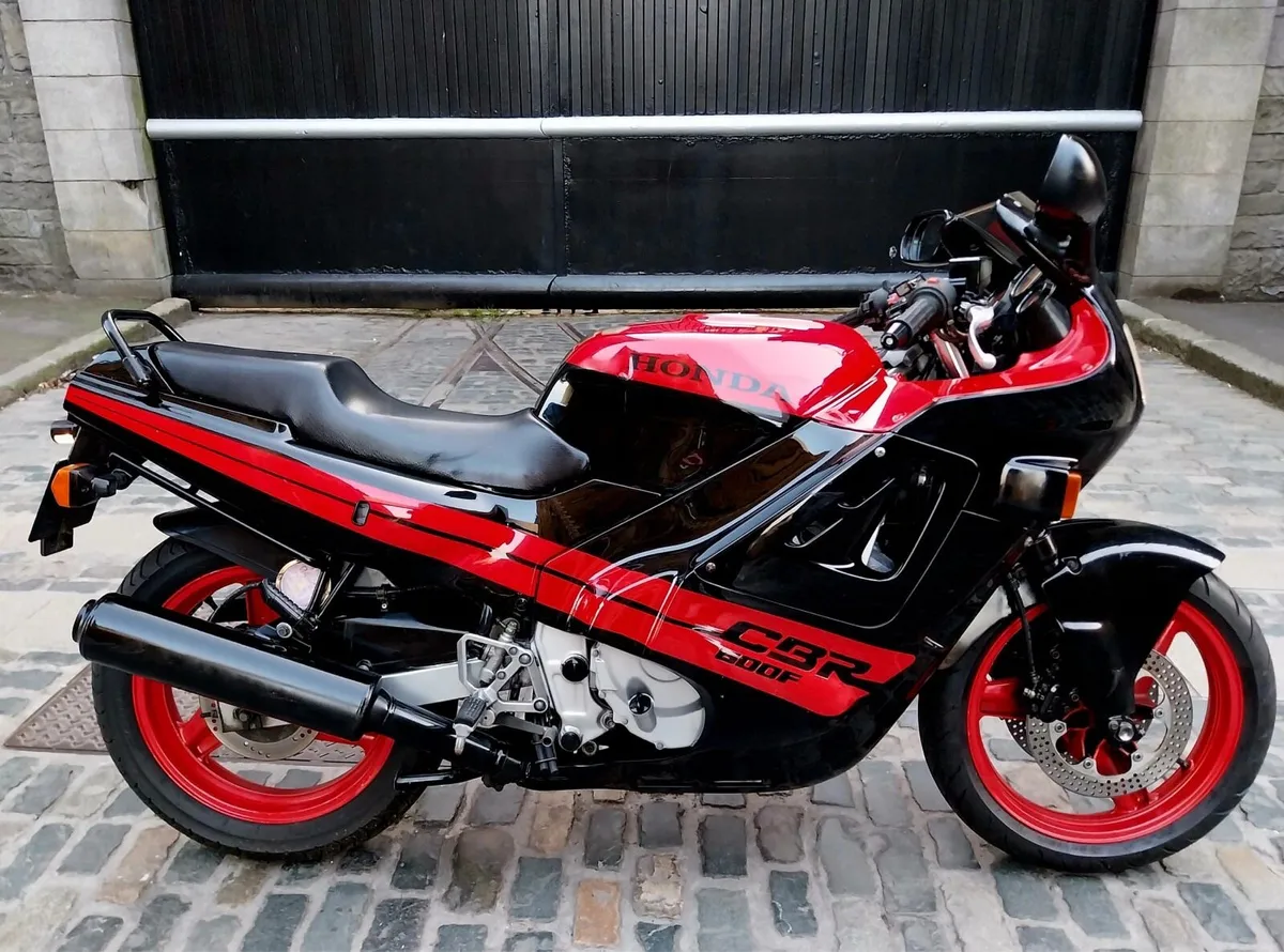 1988 Honda Cbr 600f 🚀 - Image 1
