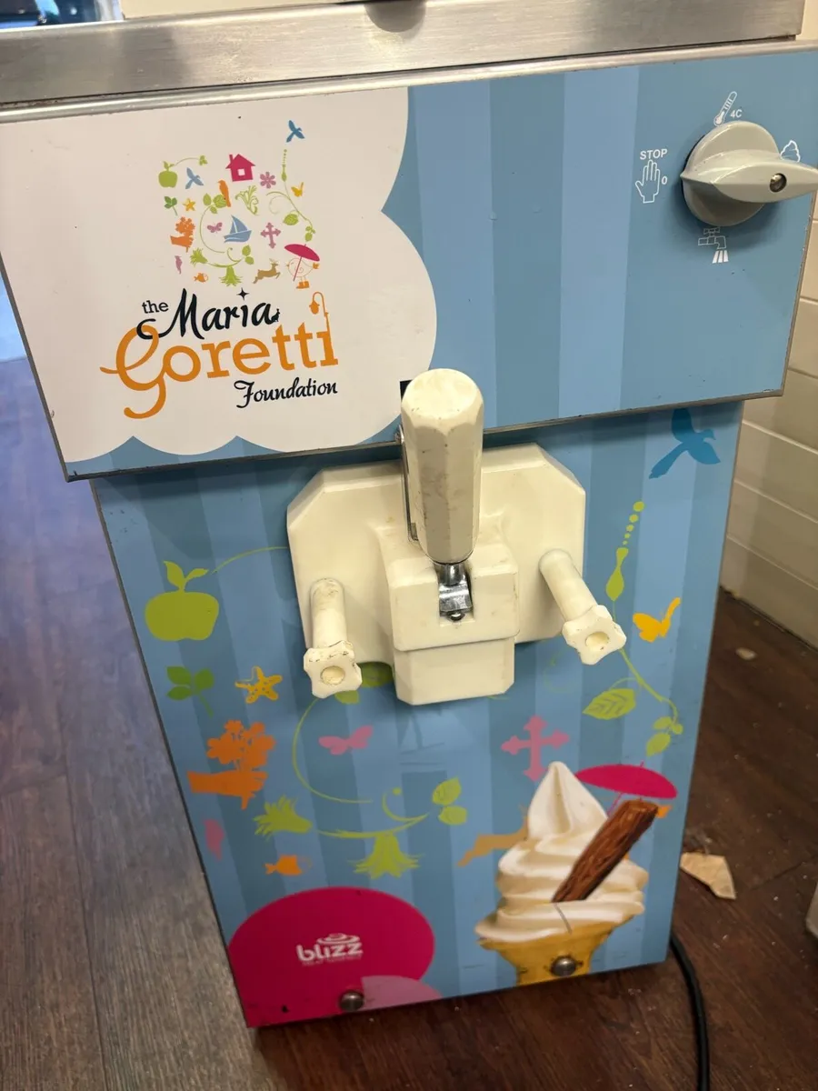 Ice cream machine - Image 1