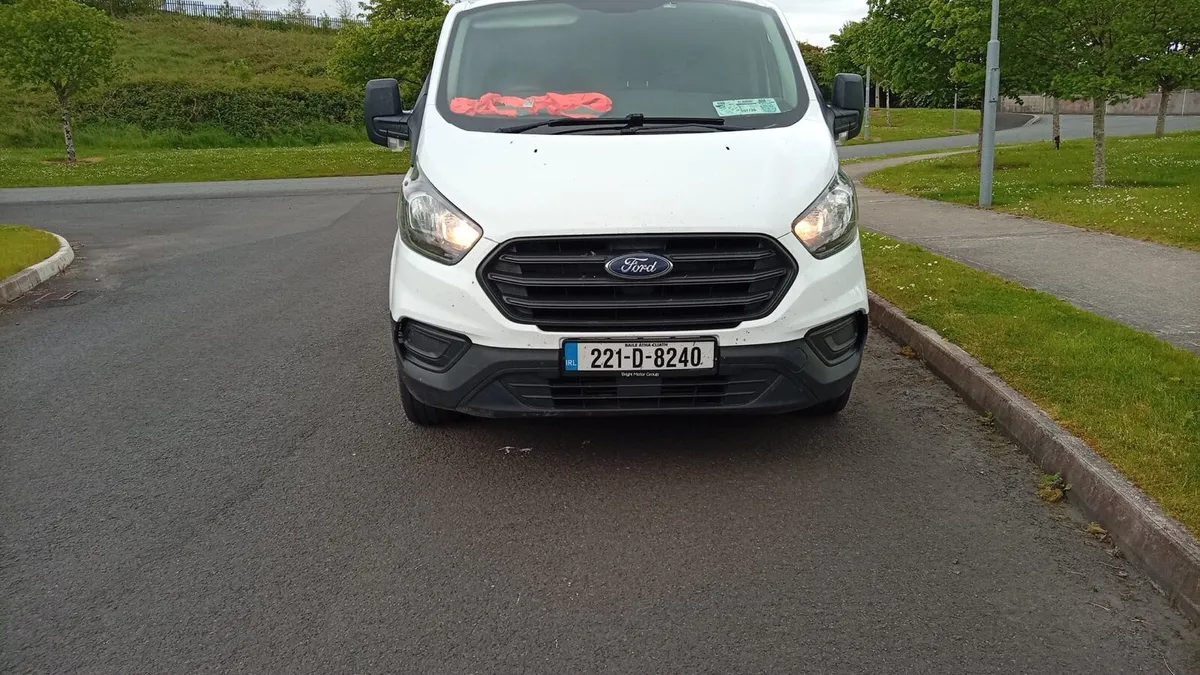 221 transit custom LWB - Image 3