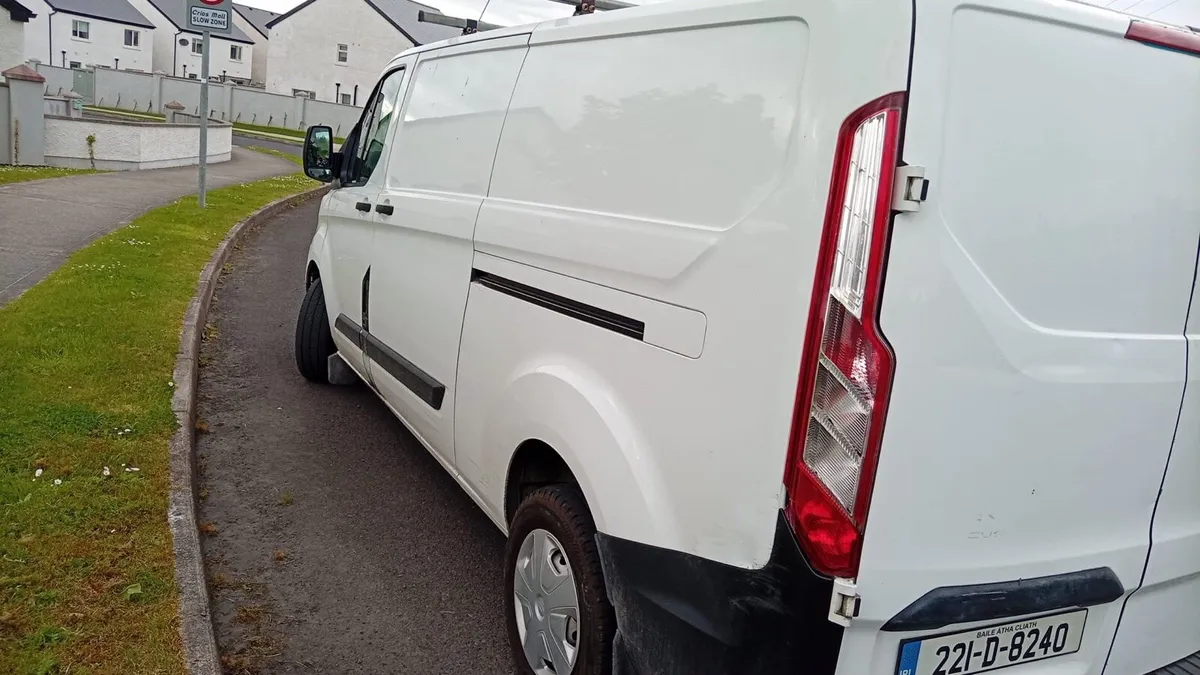 221 transit custom LWB - Image 4