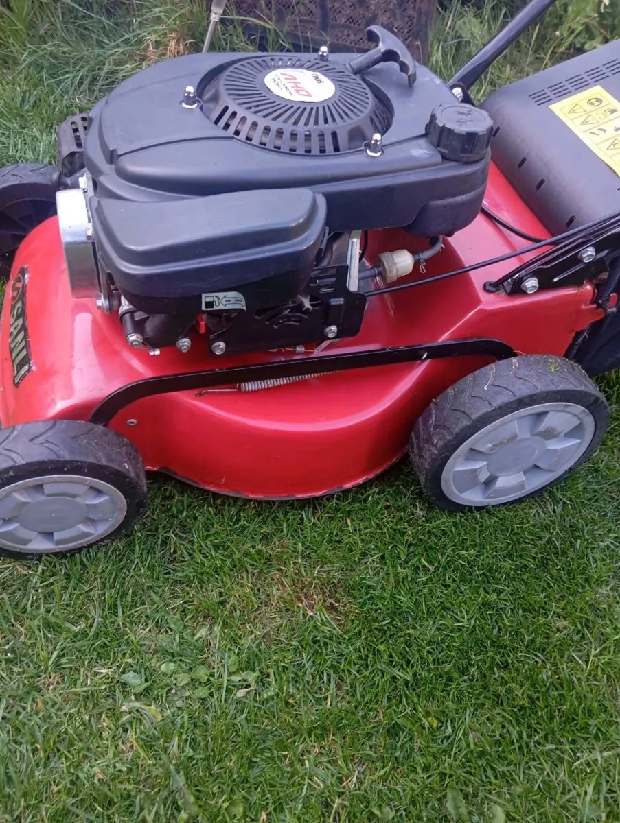 Sanli self drive lawnmower - Image 2