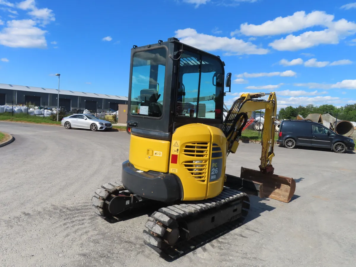 Komatsu PC26MR 3 Tonne Excavator - Image 3
