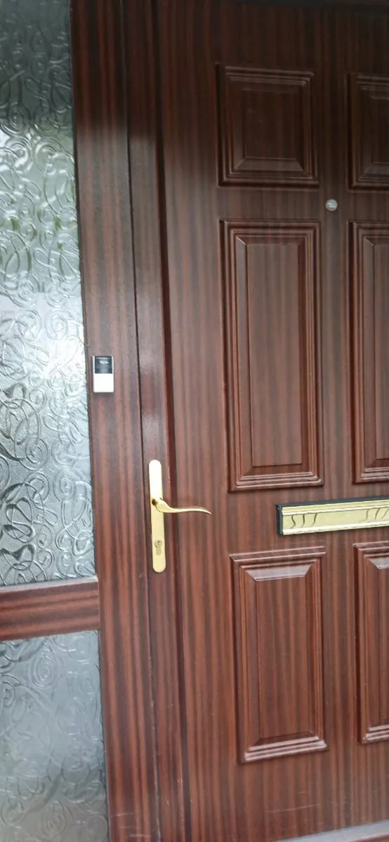 PVC Front door double glazed. - Image 4