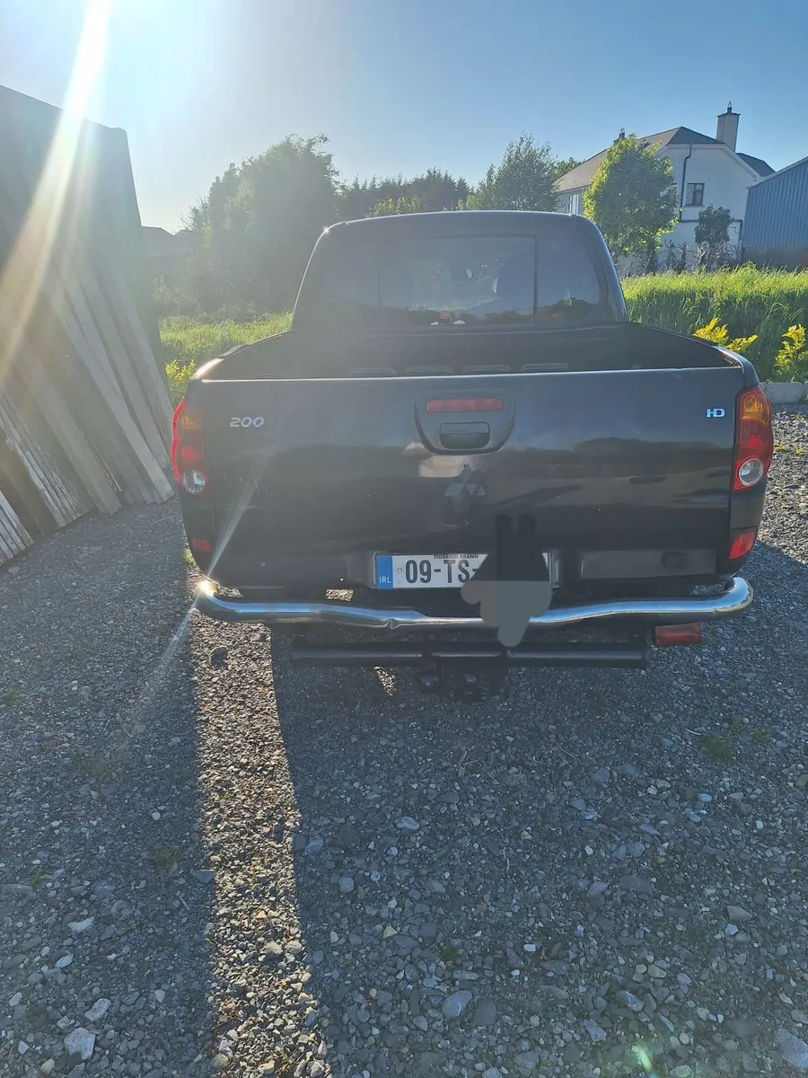 Mitsubishi L200 2009 - Image 1