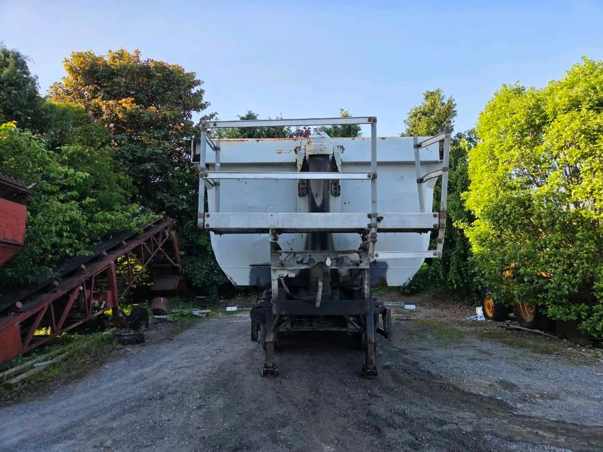 Schmitz tipper - Image 3