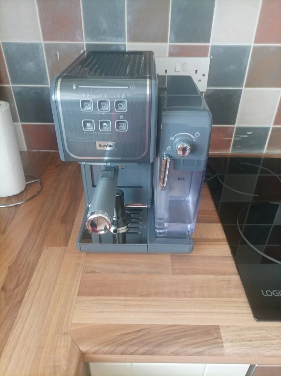 Breville One -Touch Coffee Machine/Espresso Maker - Image 1