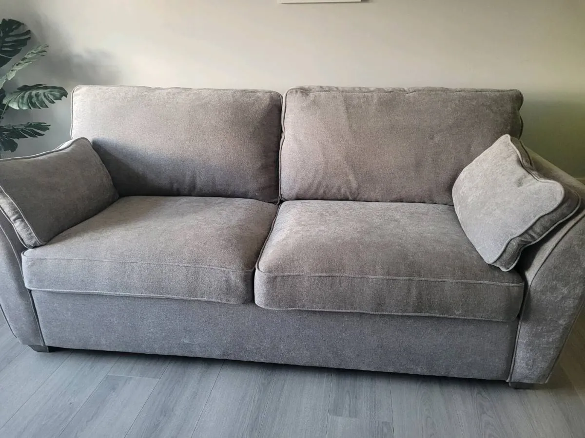 Bed settee - Image 1