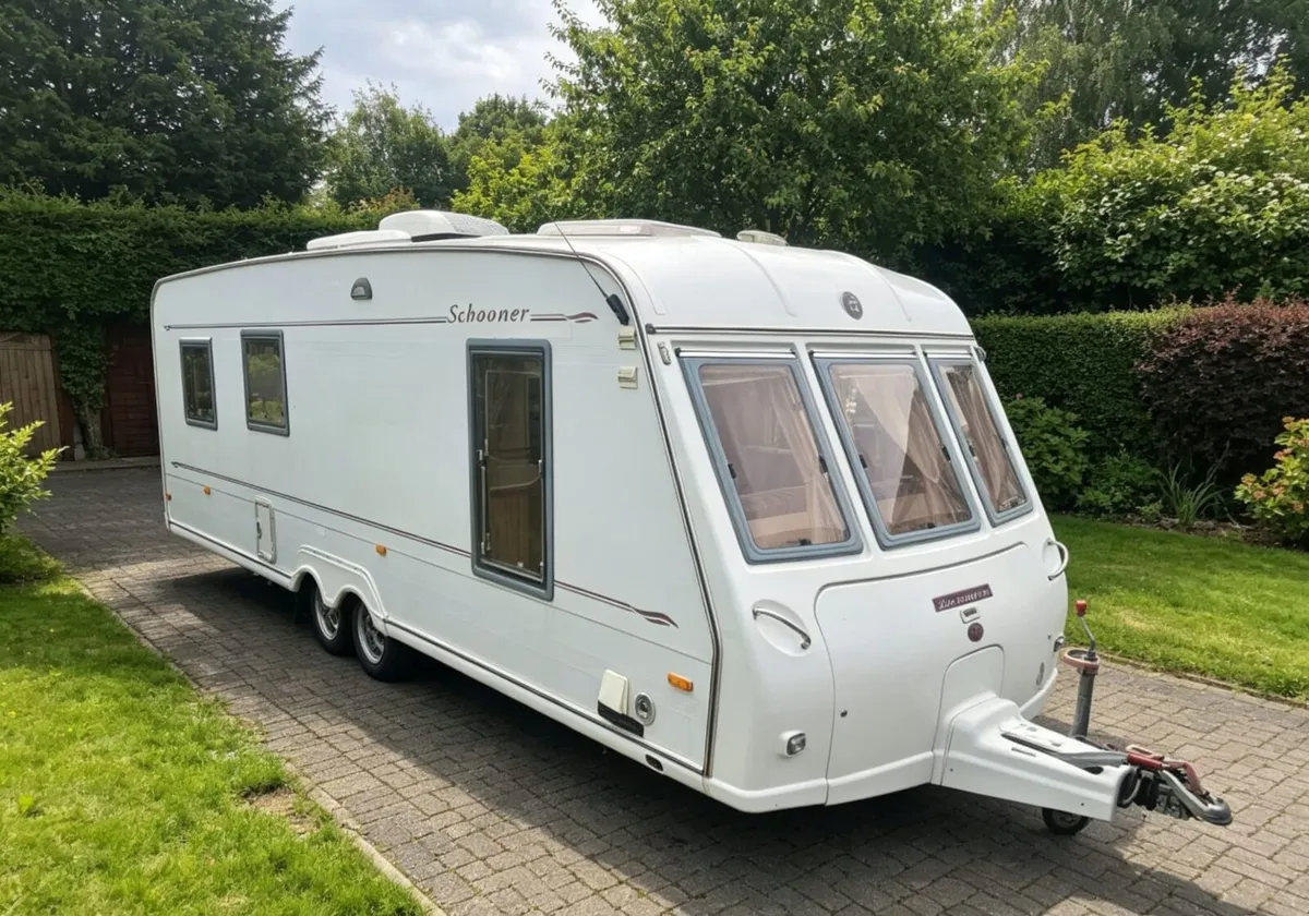 Buccaneer schooner 5/6 berth caravan - Image 2