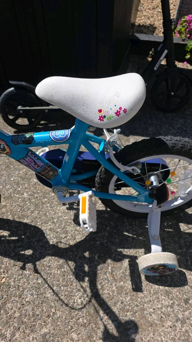 12 inch kids bike - Image 4