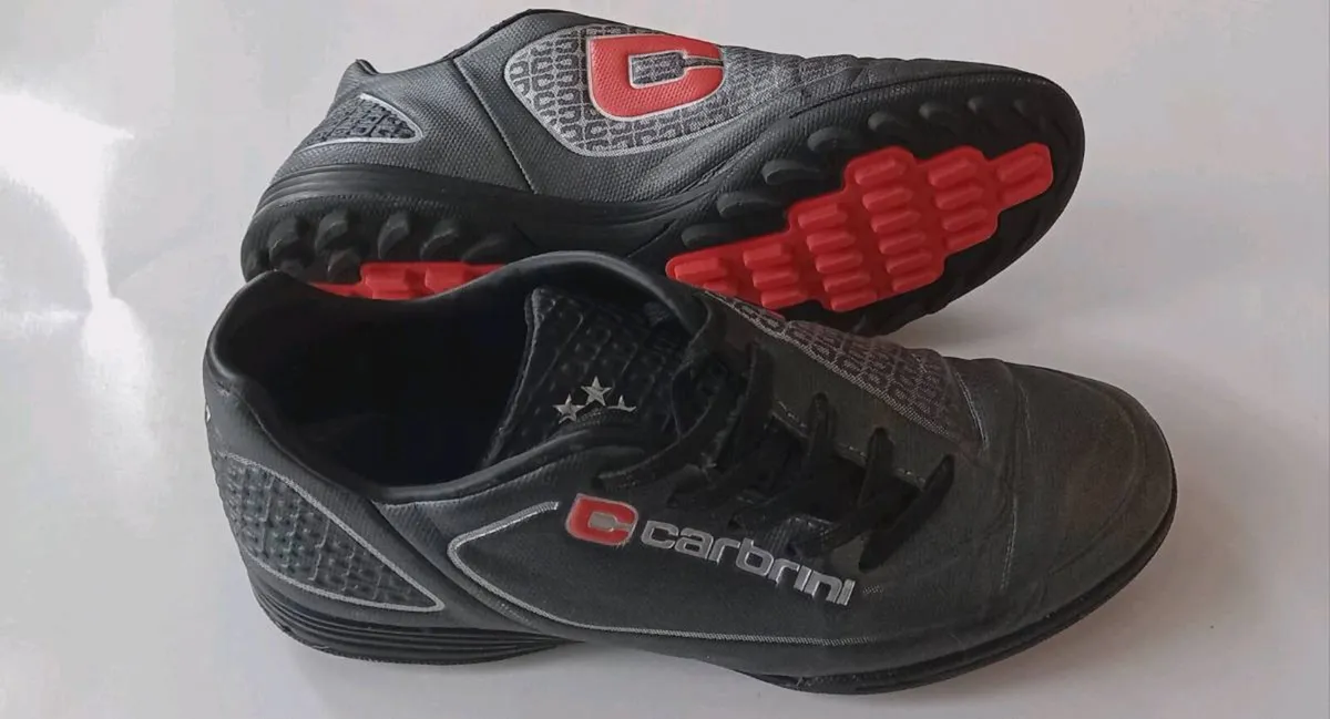 Football Boots UK4 - Image 1
