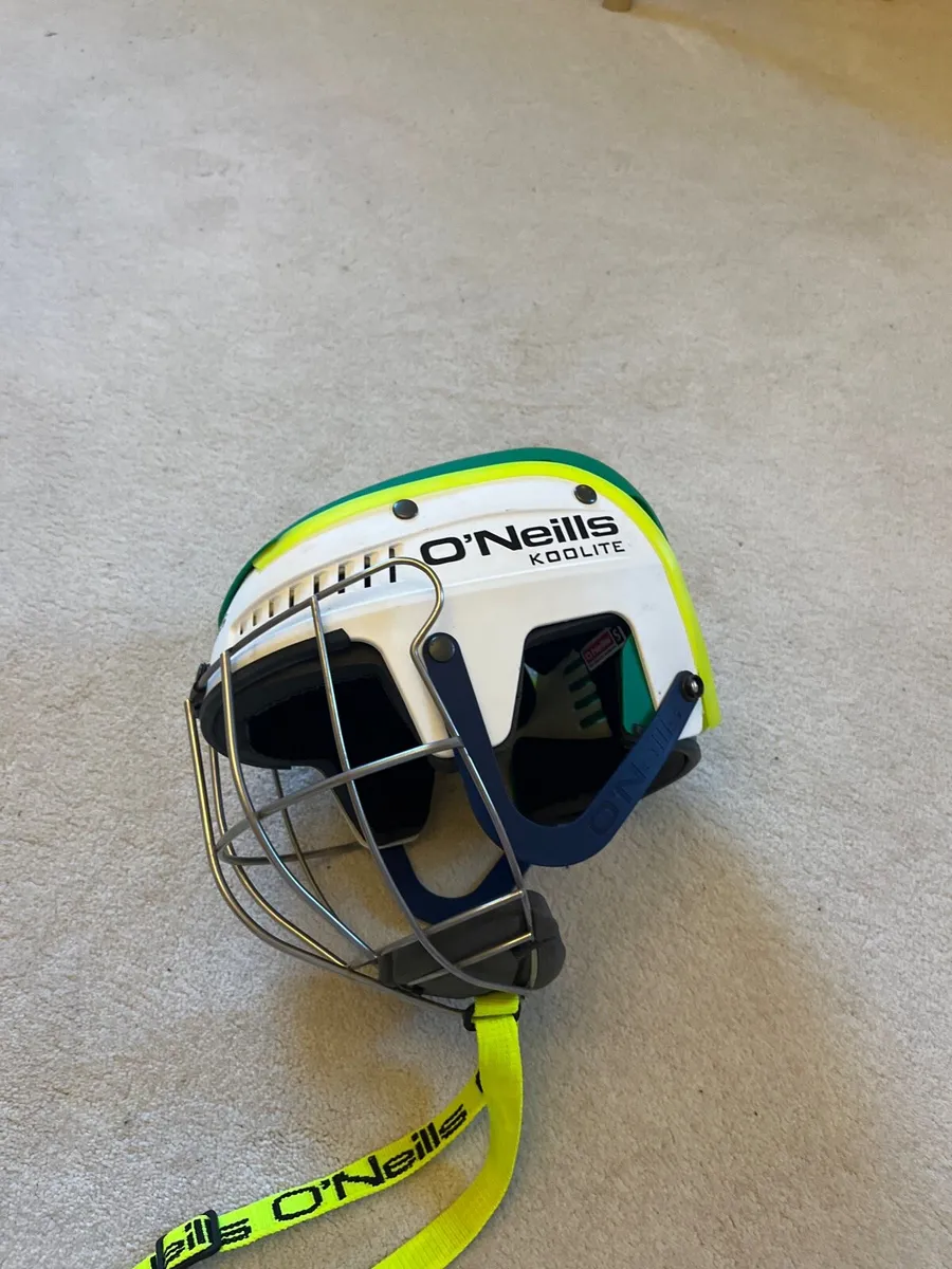 O’Neils hurling helmet - Image 1