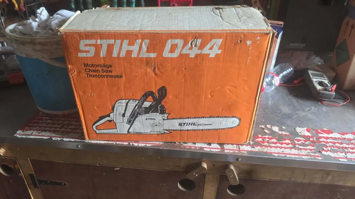 Stihl 044 chainsaw - Image 1