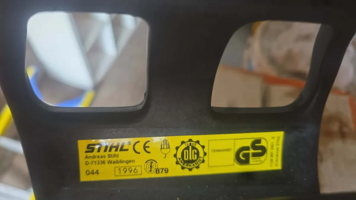 Stihl 044 chainsaw - Image 3