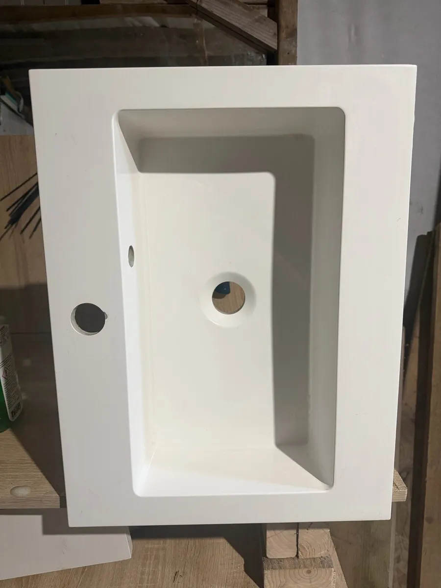 Sink - Image 1