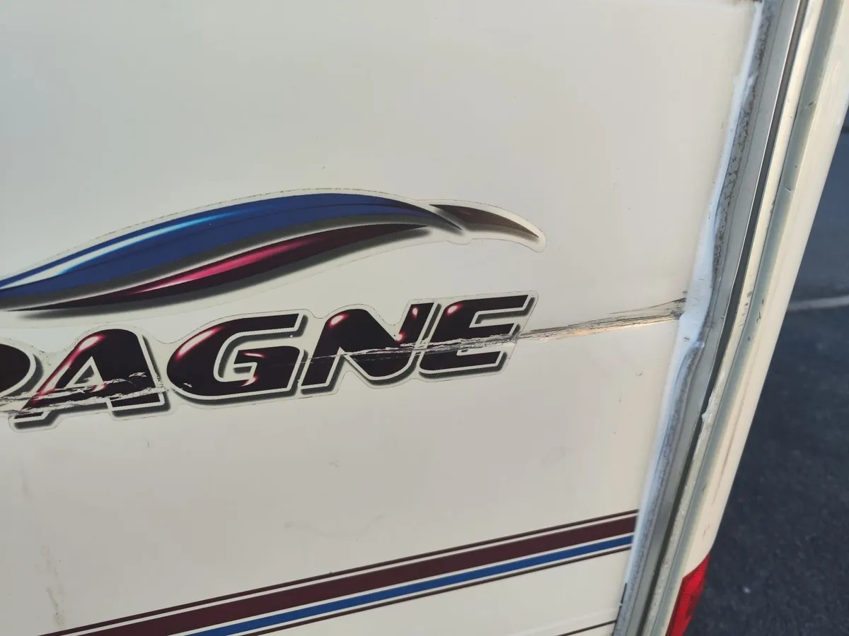 Caravan - Image 4