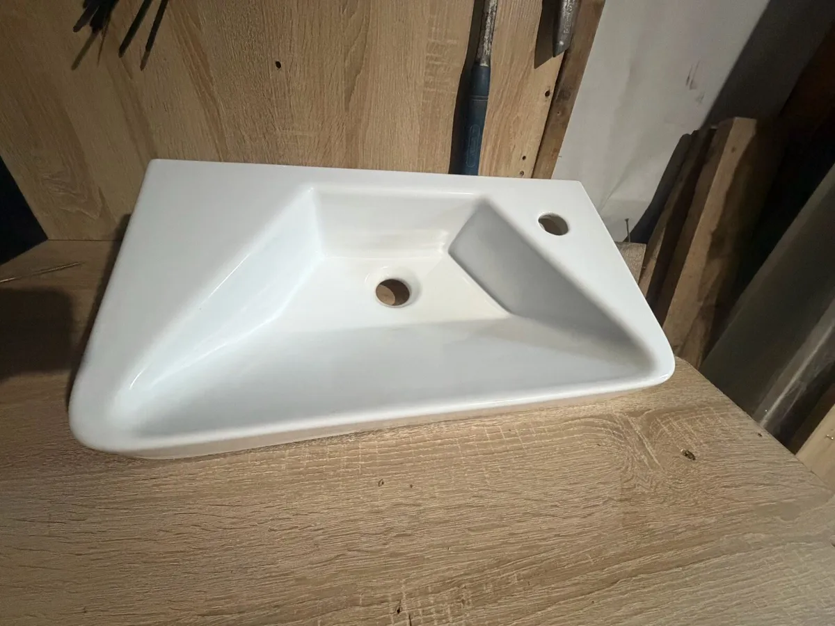 Sink - Image 1